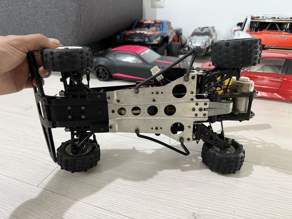 AUTOMODEL Vintage 1986 KYOSHO MK2 4wd 1:10