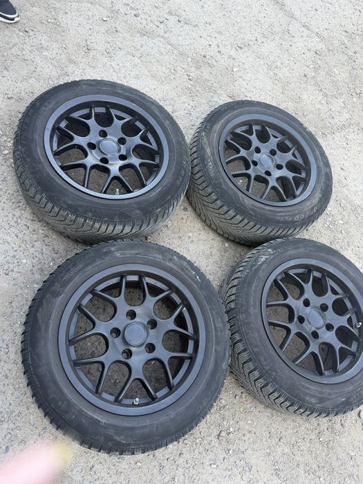 Jante BMW Seria 3 F30 R16 cu Anvelope Iarnă Pirelli 205/60 R16