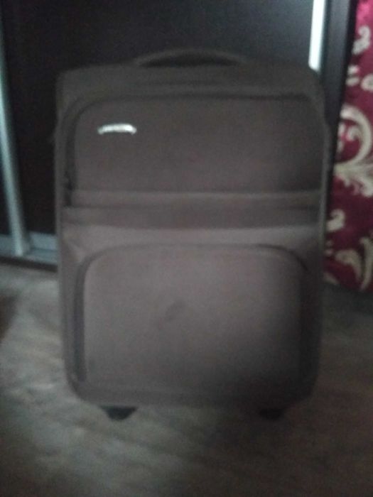 Чемодан , дорожная сумка