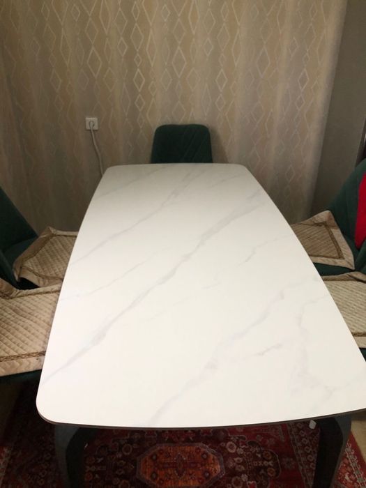 Стол длина 2 м,  ширина 90см материал керамогранит