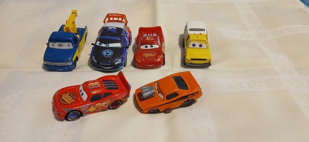 Mașinuțe Disney Pixar 50 lei toate