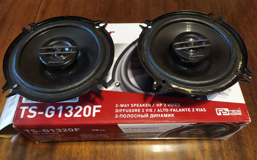 Тонколони за кола Pioneer