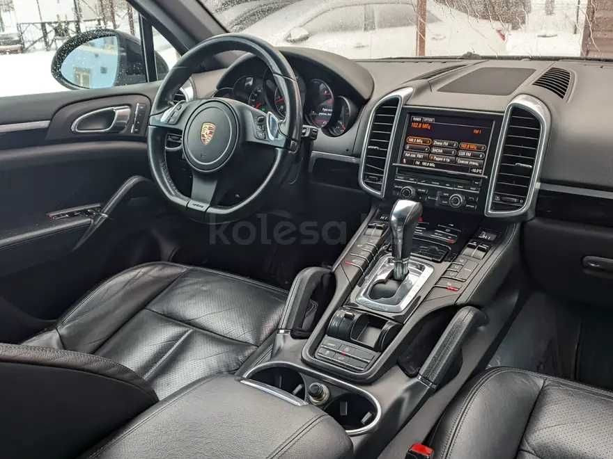 Продам porsche cayenne 958 2g