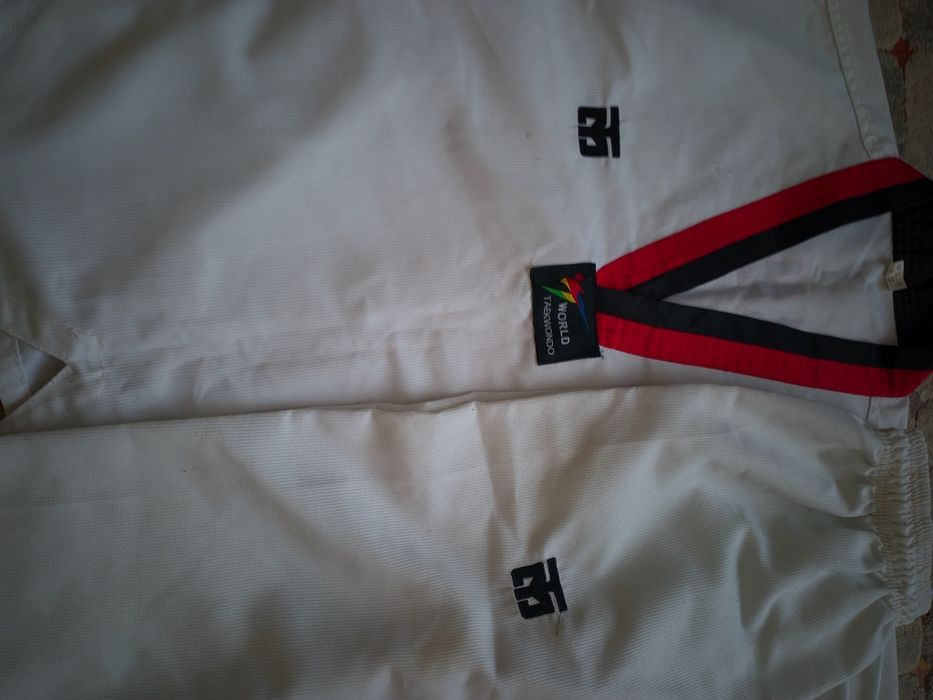 продаем одежду для тренировок