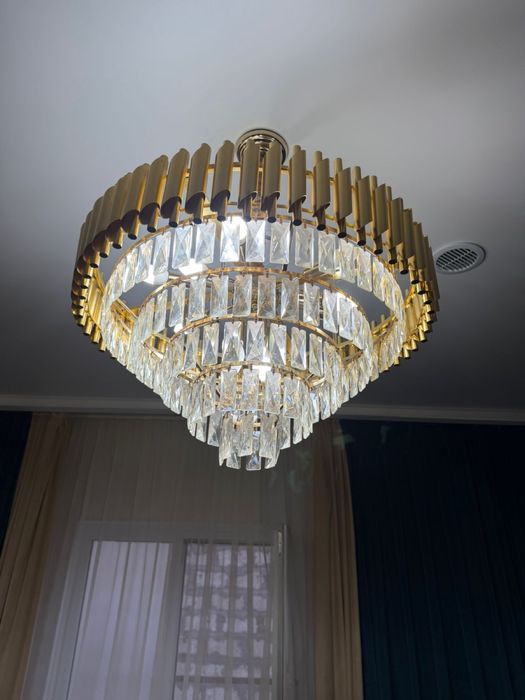 Люстра сатылады. Золото.