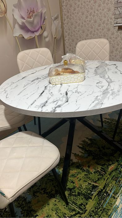 6 орындық столмен сатылады