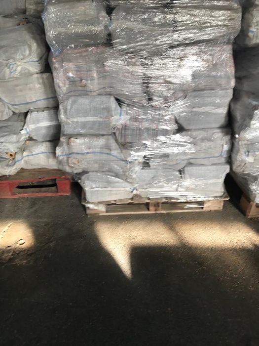 Vând PELEȚI ȘI BRICHETE cel mai mic pret