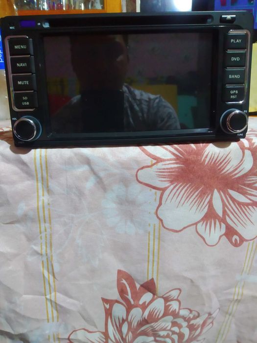 Продавам двд за кола