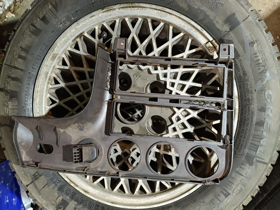 Рамка центральная ford mondeo mk2