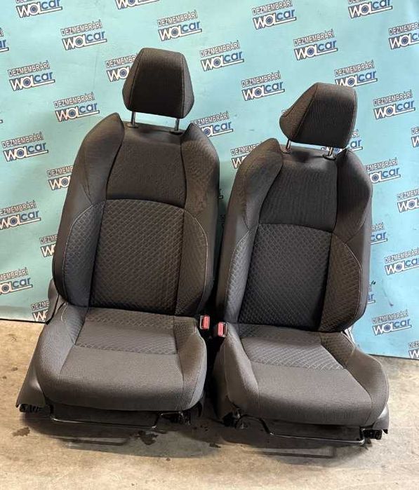 Interior Toyota CH-R 2019