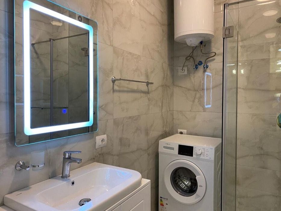 Продава се Двустаен апартамент в София, Витоша - 76 кв.м за 1000 €/кв.м - Снимка #4