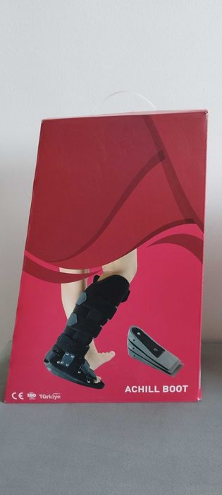 Ортеза/ботуш за обездвижване на счупен/опериран крак.