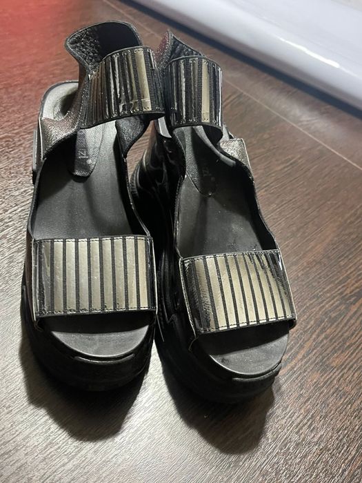 Босоножки летние