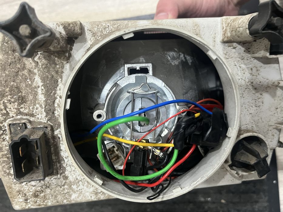 Продаю би лед фары