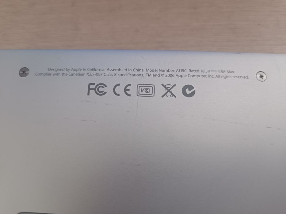 Apple MacBook Pro 2006 года