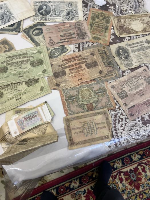 Старинные деньги .