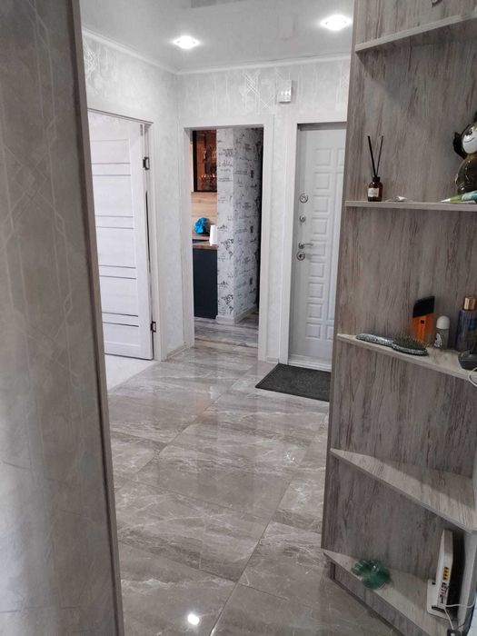 Продам 3 ком у Каз театра