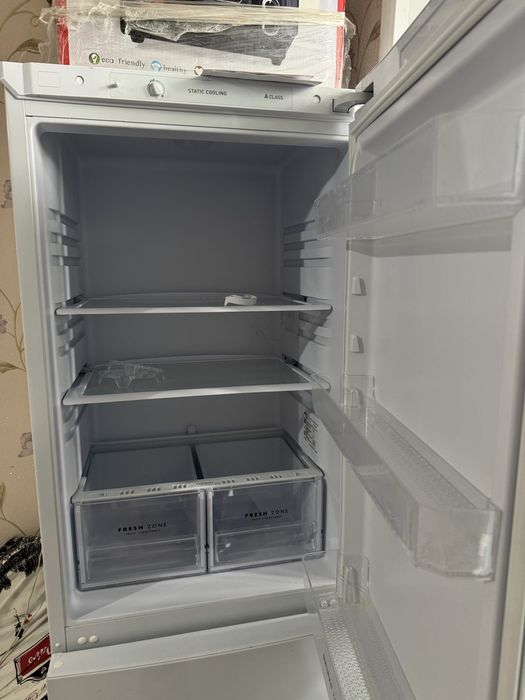 Продам холодильник