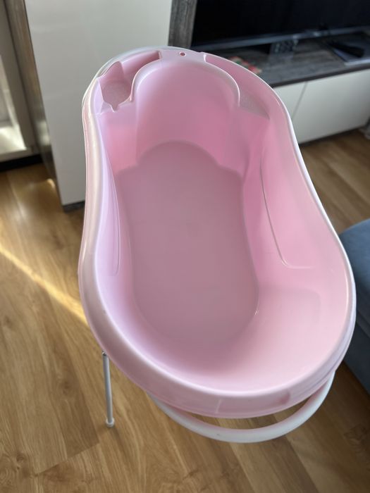 Продам ванночку с подставкой