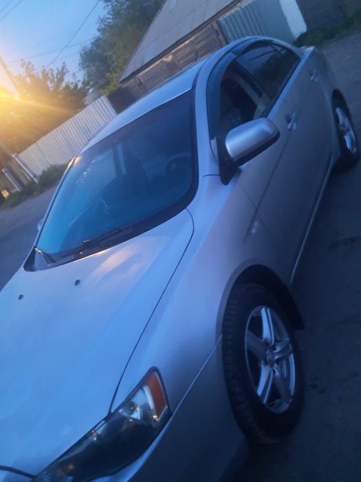 Mitsubishi Lanser
