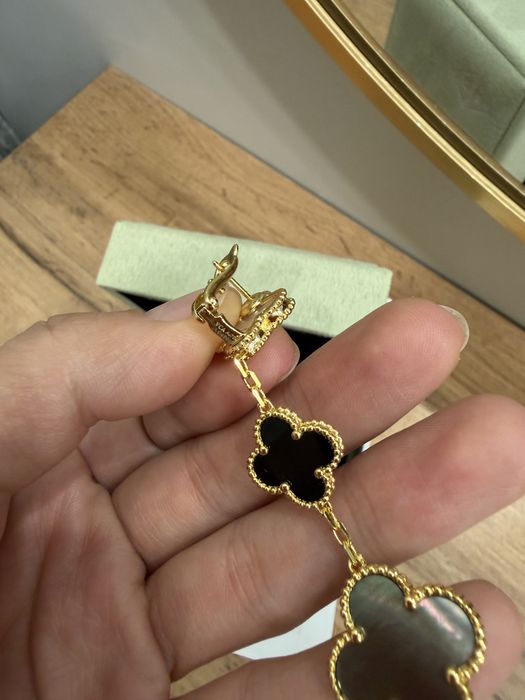 Серьги Van Cleef & Arpels 3 мотива