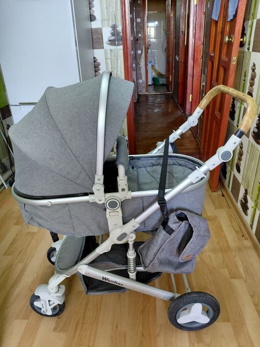 Продаю коляску 35000