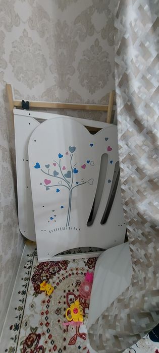 Детская кровать в хорошем состоянии