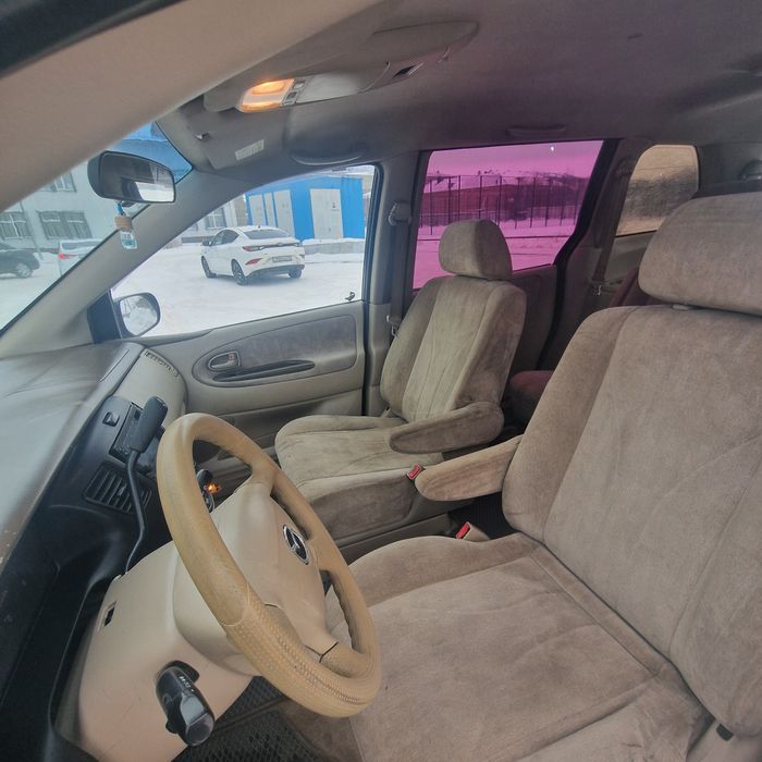 Продам мазду мпв