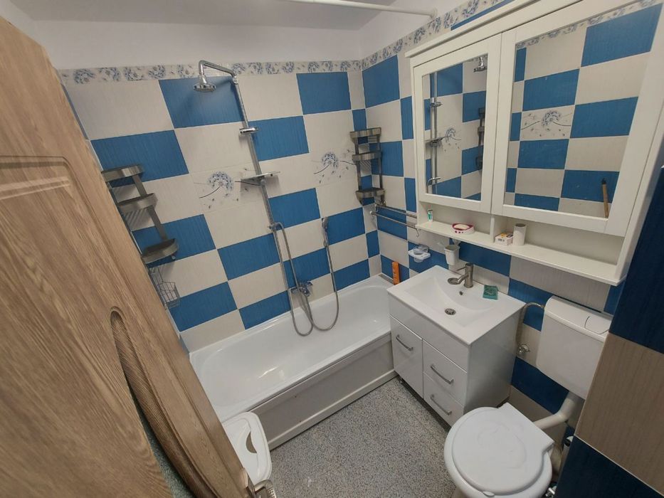 3 camere, ultracentral, termen lung — fotografia 3