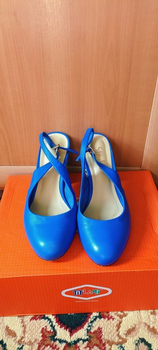 Обувь туфли и сапоги