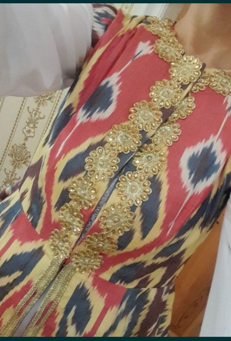 Kelinchaklarga nimcha sotiladi