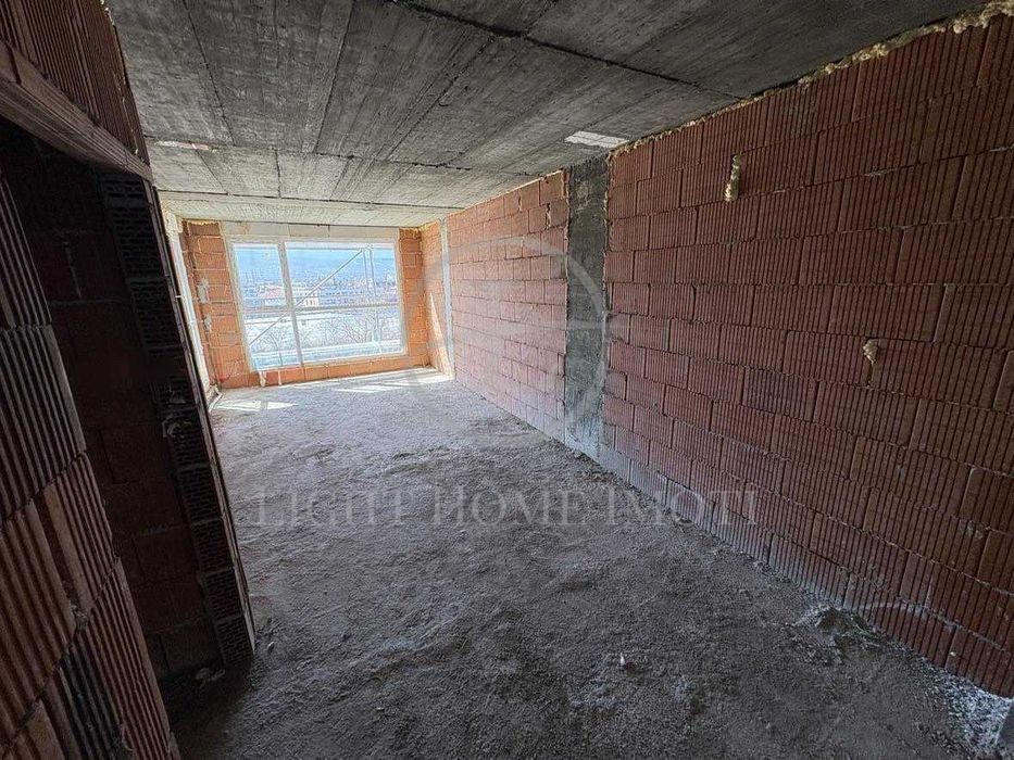 Продава се Двустаен апартамент в Пловдив, Кючук Париж - 75 кв.м за 1292 €/кв.м - Снимка #2