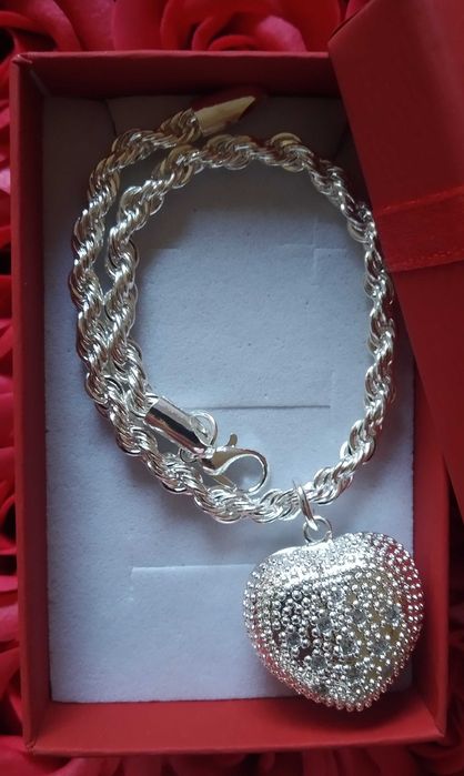 Масивен,дамски,сребърен ланец, масивна сребърна гривна. Много модели.