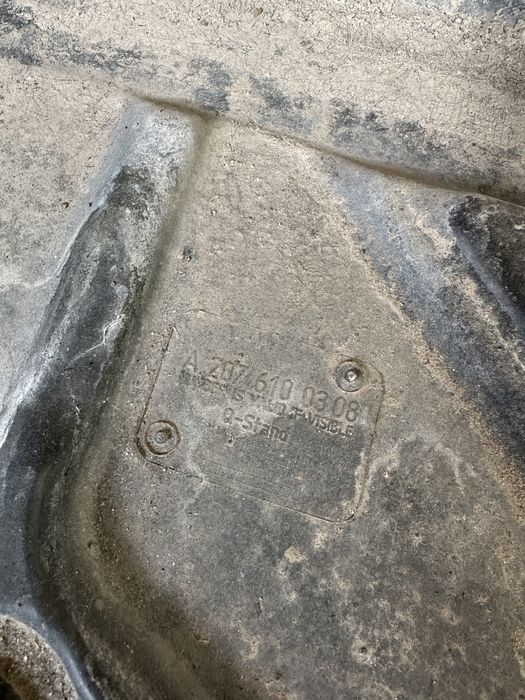 Кори под купето Mercedes E class coupe cabrio W207 в207 е класа купе