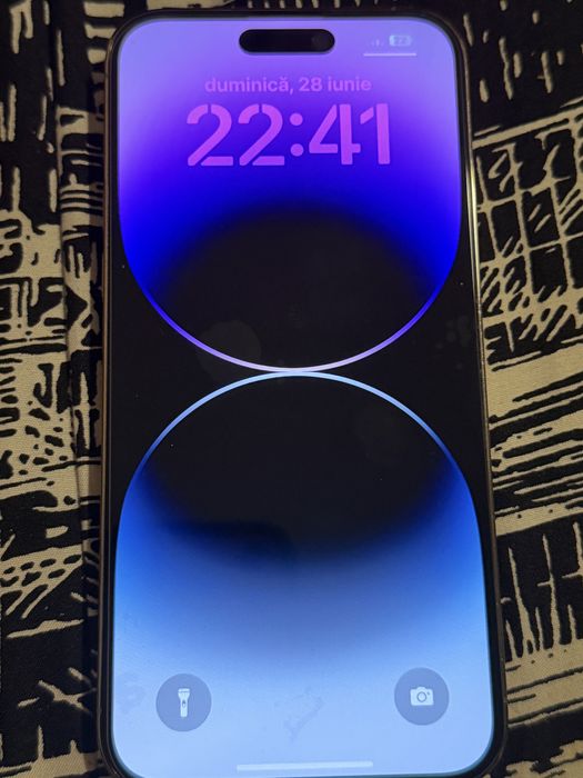 Vând Iphone 14 pro max