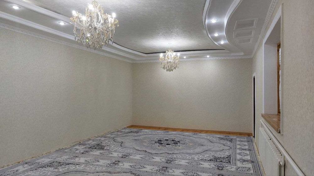 Уй сатылады центрда