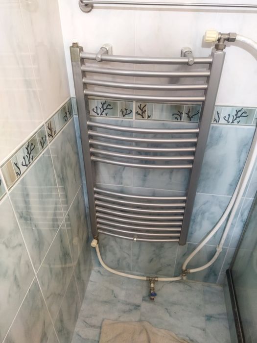 Лира метална за баня