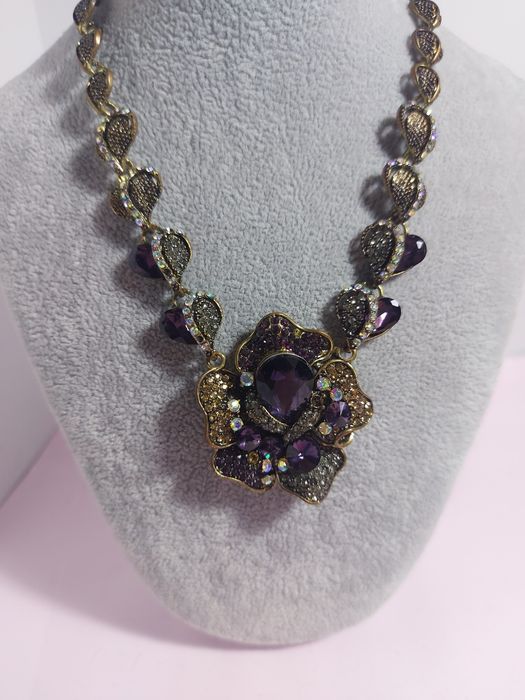 Набор бижутерии.