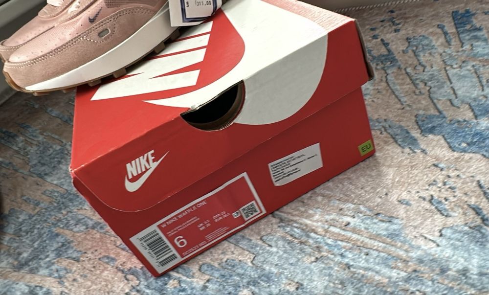 Pantofi Nike Waffle One