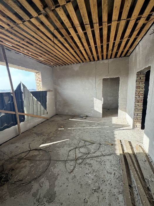 Продается дом с земельным участком