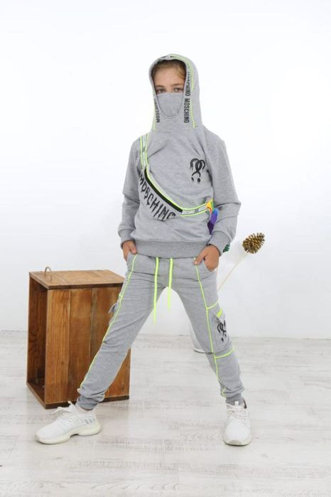 Спортивный костюм