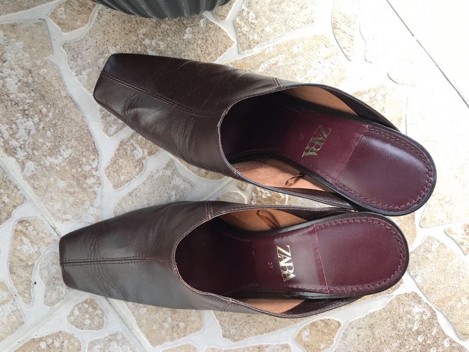 Чехли на висок ток / Mules