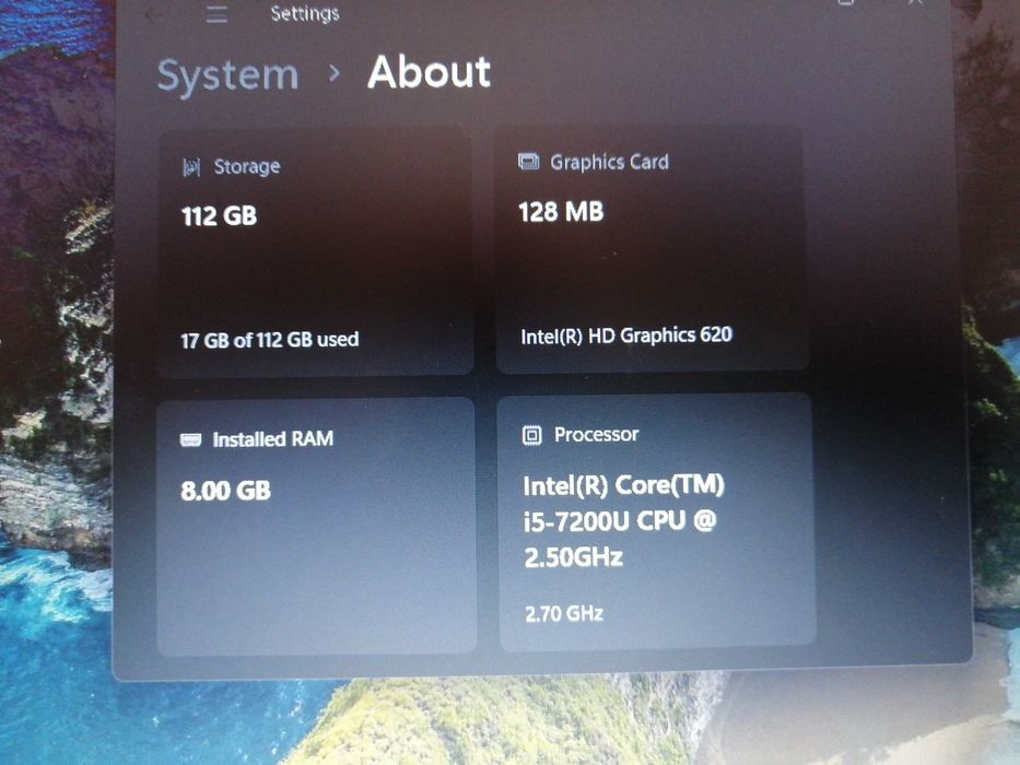 Lenovo V130-14IKB , 14'' Fhd , i5 7200U , 8 gb ram , 120 gb Ssd