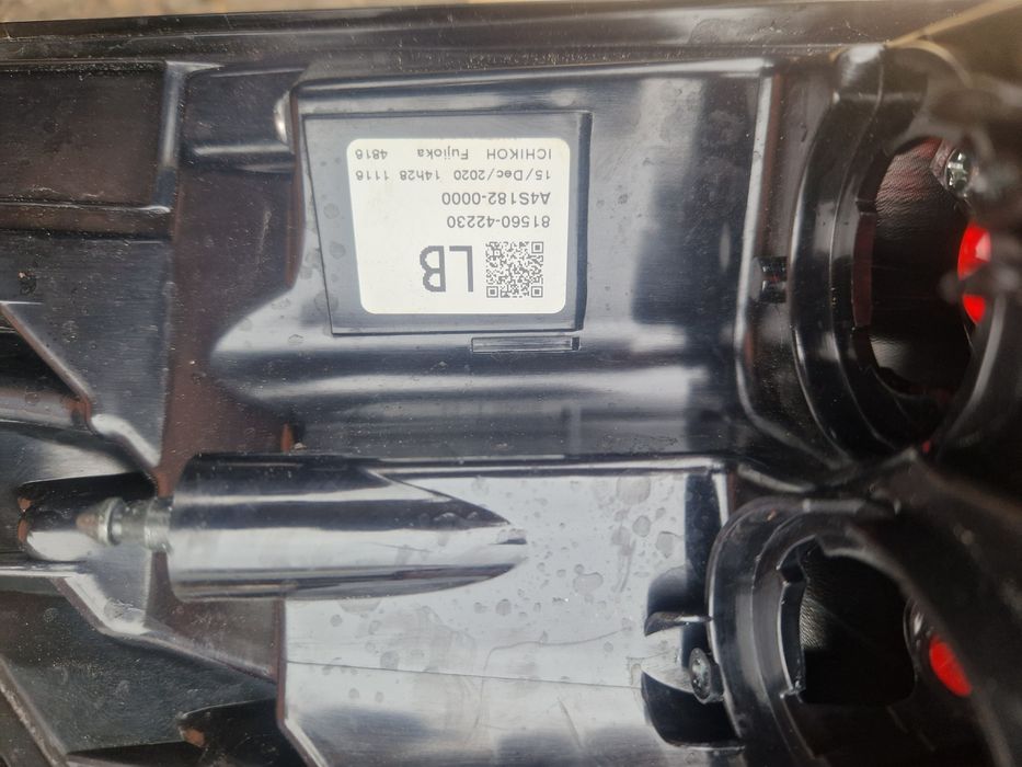 Продам задний фонарь