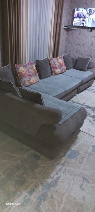 Диван уголог сатылады