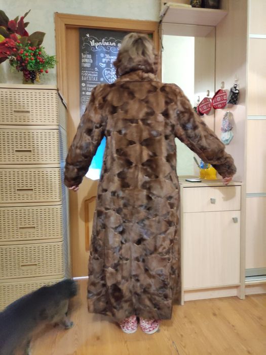Продам шубу норковую, длинную