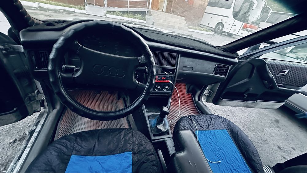 Продается ауди 80 б4