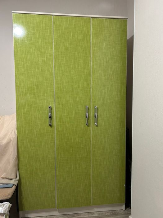 шкаф для одежды детской комнаты