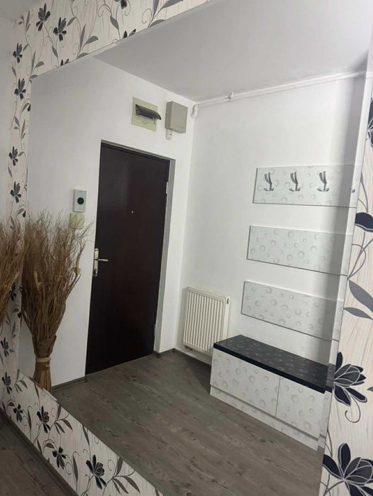 Chirie ap. Lux , studio 1 camera ARED