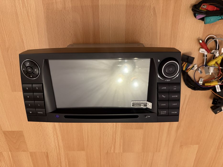 Navigatie Android pentru Mercedes-Benz E-Class/W211/E300/CLK/W209